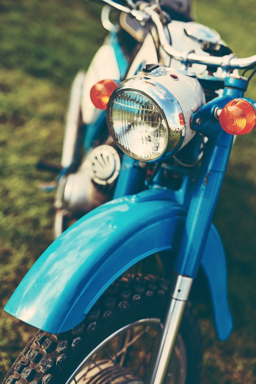 estauration et embellissement de moto vintage par un carrossier à Pointe-Calumet